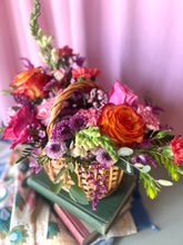 Load image into Gallery viewer, Spring basket