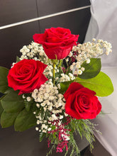 Load image into Gallery viewer, romantic small
