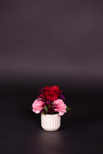 Load image into Gallery viewer, Tiny Love Arrangement