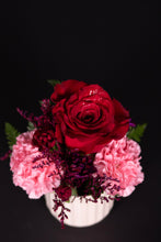 Load image into Gallery viewer, Tiny Love Arrangement